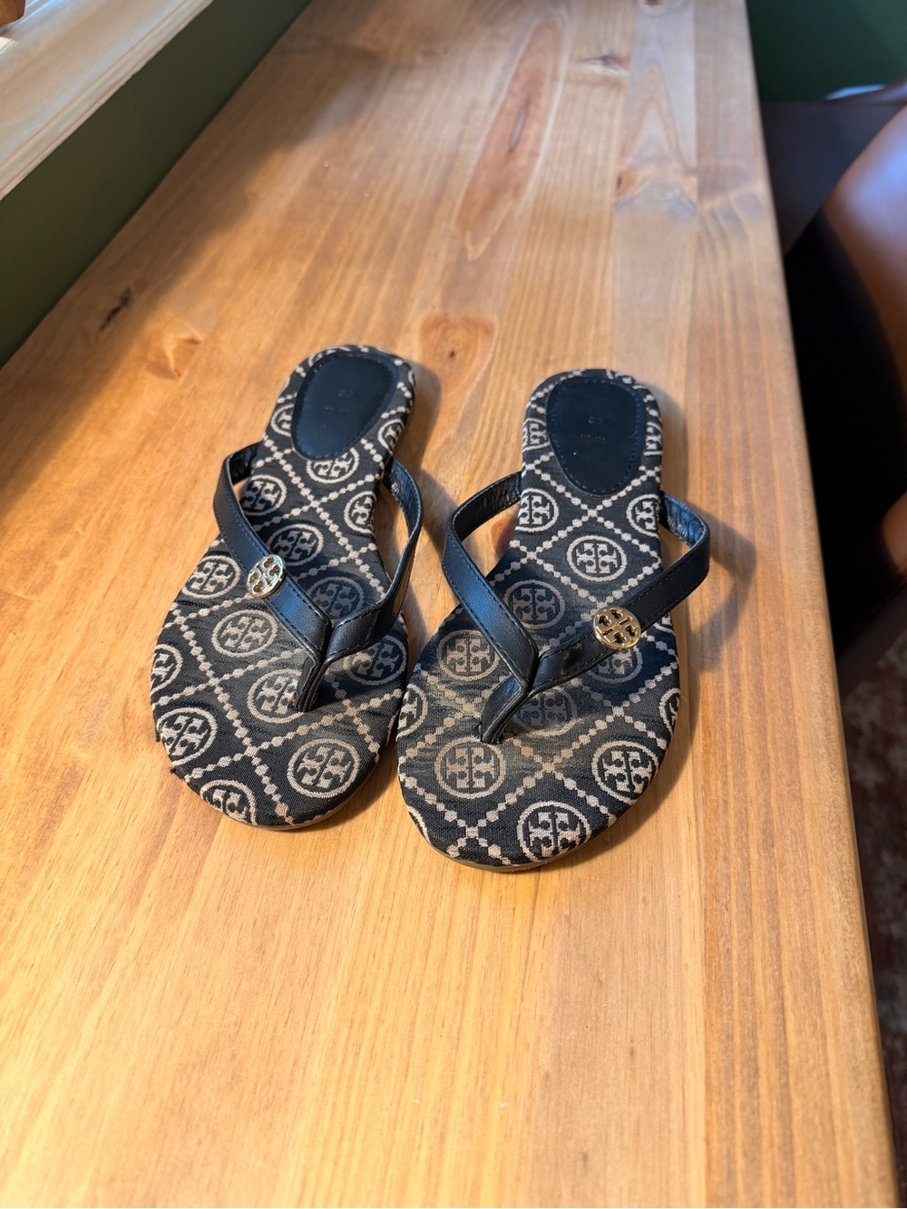 Tory Burch woman’s Sandals - Picture 2 of 4